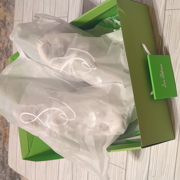 Sam Edelman Jewel Embellished Pyper Gym Sneaker Size 7.5 - Picture 9 of 10